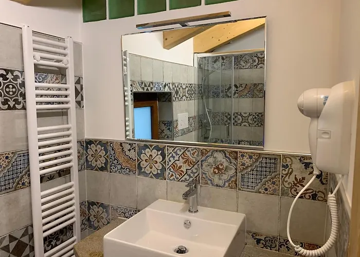 Lorichiamo 3* Lorica