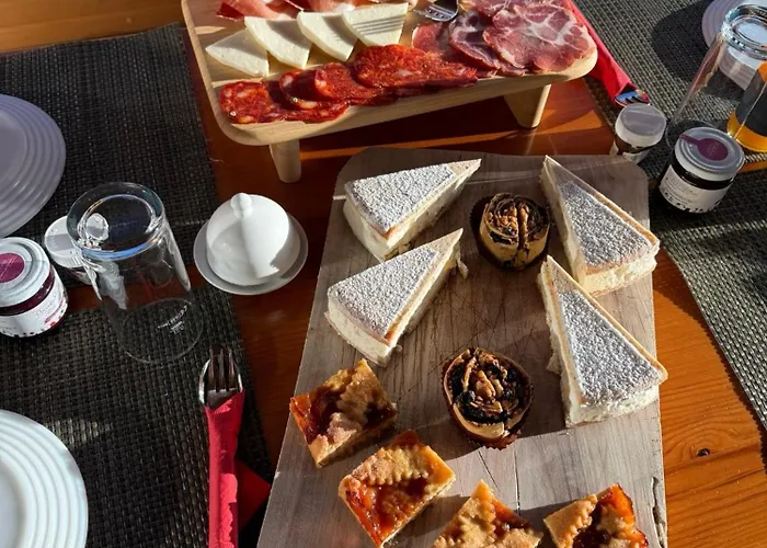 Alojamento de Acomodação e Pequeno-almoço Lorichiamo Lorica